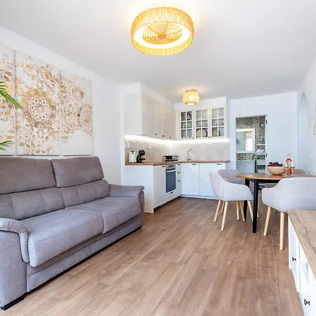 Apartmento Sara Адехе